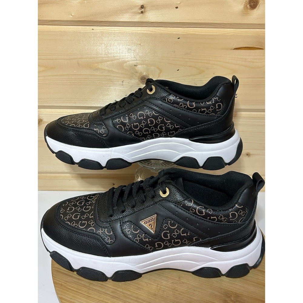 Guess Aydens Logo Woman's Sz 9.5M Sneakers Low Top‎ Shoes Black/Gold EUC